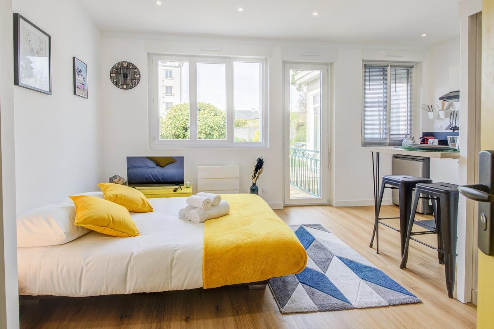 Apartamento Le Yellow, Studio Renove, Tout Confort, Jardin Saint-Jacques-de-la-Lande Exterior foto